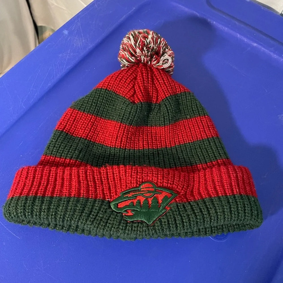 Minnesota Wild Beanie - OSFA - red and green striped - Picture 1 of 5